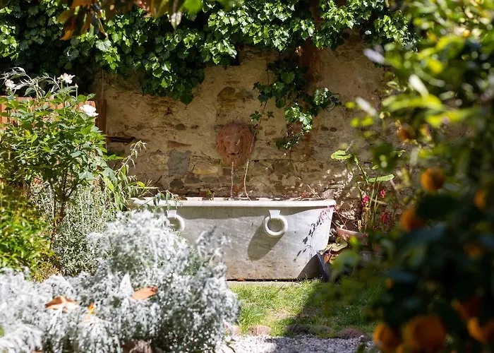 Bed and breakfast Secret Garden 4*