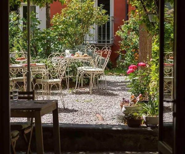 Secret Garden Bed and breakfast Florencia
