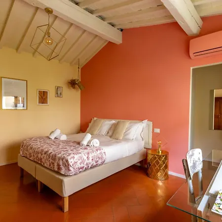 Secret Garden Bed & Breakfast *