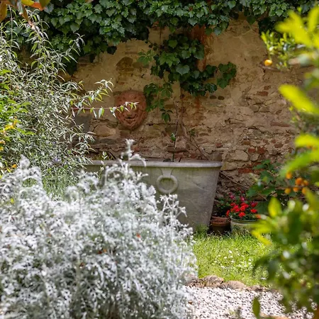 Secret Garden Bed & Breakfast *